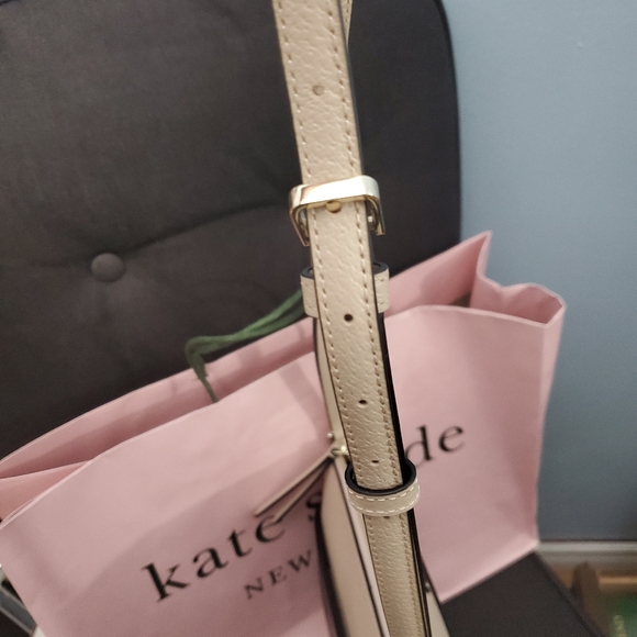 KATE SPADE | Jeanne Crossbody Beige/Black $239SRP - Picture 6 of 8